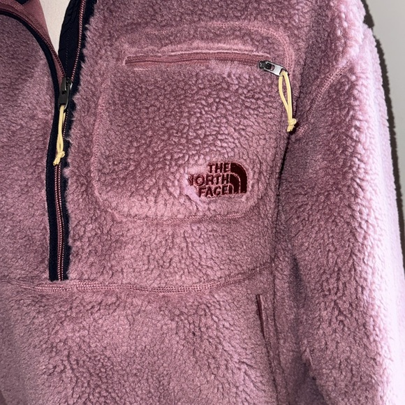 The North Face pullover - Picture 3 of 5